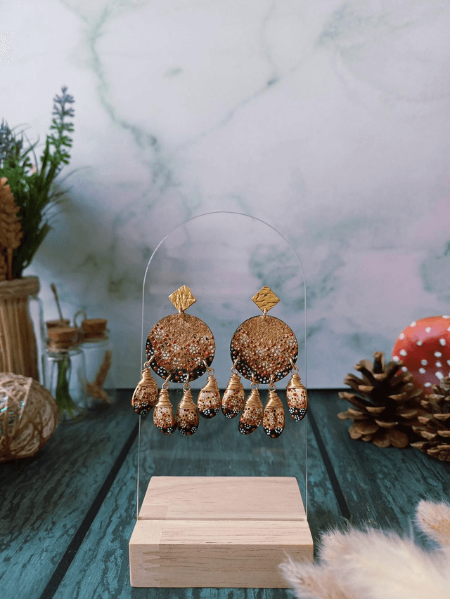 "Équinoxe" Attrape-rêve d'automne doré - Boucles d'oreilles liège et graines 