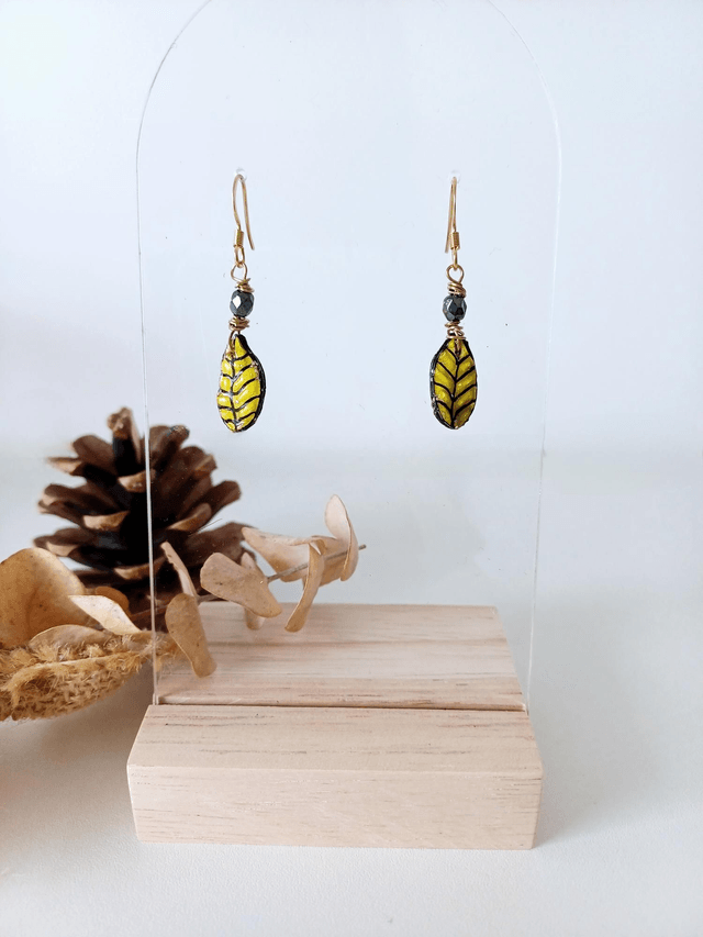 "Les feuilles " d'Automne - Boucles d'oreilles - graines de potimarron -  